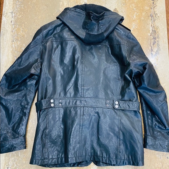 Genuine Leather jacket by Danier with detachable hoody - Picture 6 of 6